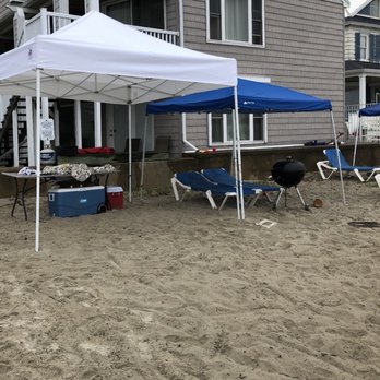 Ocean Walk Hotel - An overview of the two tents left all weekend. (Poor guests with an ocean view) - Hotels Near Me - Old Orchard Beach, Maine Ocean Walk Hotel - An overview of the two tents left all weekend. (Poor guests with an ocean view) - Hotels Near Me - Old Orchard Beach, Maine
