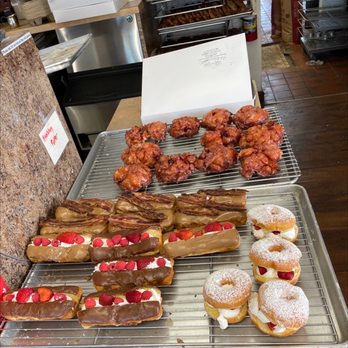 BJ Cinnamon - Wow. the creations are endless - Bakeries Near Me - Folsom, California BJ Cinnamon - Wow. the creations are endless - Bakeries Near Me - Folsom, California