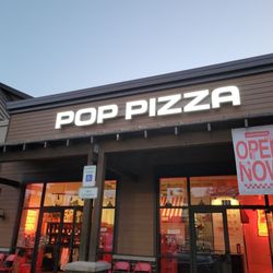 Pop Pizza - Exterior
