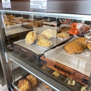 99 Ranch Market - Bakery items in food court - International Grocery Near Me - Austin, Texas 99 Ranch Market - Bakery items in food court - International Grocery Near Me - Austin, Texas