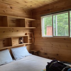 Standing Pines Lodge - Bedroom