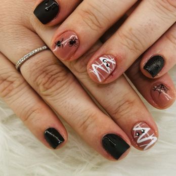 Zen Nail Bar - Nail Salons Near Me - Riverside, California