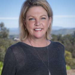 Ginger Proffitt & Associates - Lisa Hallden