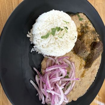 El Aji Picante - Seco de Carne con Frijoles - Peruvian Near Me - Chatsworth, California El Aji Picante - Seco de Carne con Frijoles - Peruvian Near Me - Chatsworth, California