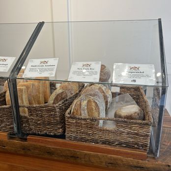 When Pigs Fly - Display - Bakeries Near Me - Somerville, Massachusetts