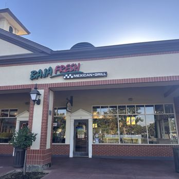 Baja Fresh - Outside - Mexican Near Me - Bakersfield, California