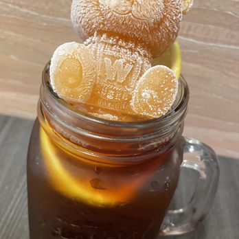 Yi Xin Cafe - Hong Kong Style Iced Lemon Tea with Frozen Bear - Hong Kong Style Cafe Near Me - Honolulu, Hawaii Yi Xin Cafe - Hong Kong Style Iced Lemon Tea with Frozen Bear - Hong Kong Style Cafe Near Me - Honolulu, Hawaii