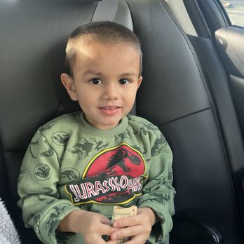 Food 4 Less - I got my little nephew ice cream at food 4 less in rio and he was extremely happy!! - Grocery Near Me - Rio Linda, California