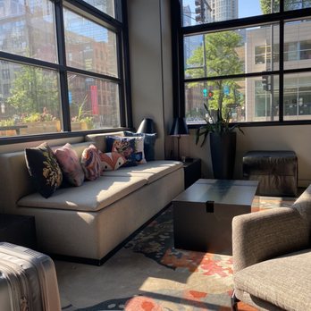 Moxy Chicago Downtown - Hotels Near Me - Chicago, Illinois