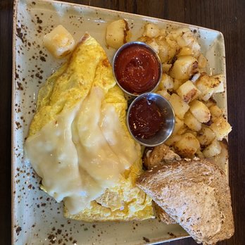 First Watch - Ham omelette - Breakfast & Brunch Near Me - Orlando, Florida
