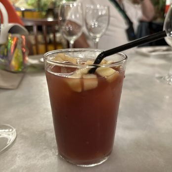 Kuletos - Sangria! Salud!! - Spanish Near Me - Barcelona, B
