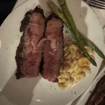 Fleming’s Prime Steakhouse & Wine Bar - Steakhouses Near Me - Pasadena, California