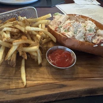 McCormick & Schmick's Seafood & Steaks - Jumbo Lump Crab Roll - Seafood Near Me - Houston, Texas McCormick & Schmick's Seafood & Steaks - Jumbo Lump Crab Roll - Seafood Near Me - Houston, Texas