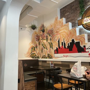 5ive Spice - Inside - Vietnamese Near Me - New York, New York