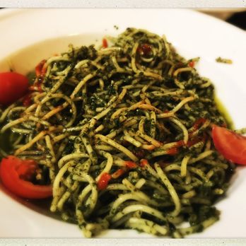 28 bar & kitchen - Spaghetti mit selbstgemachten Pesto! - Bars Near Me - Appen, SH