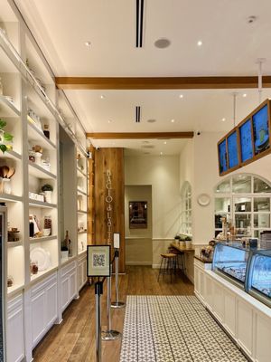 Bacio di Latte | Sawtelle, LA by null