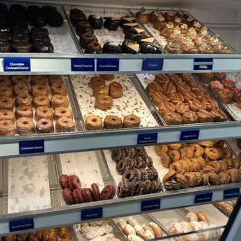 The Donut Pub - Bakeries Near Me - New York, New York The Donut Pub - Bakeries Near Me - New York, New York