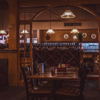 Angelo's Restaurant - Italian Near Me - Bellevue, Washington