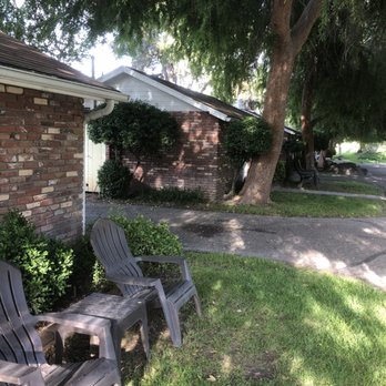 Lazy J Ranch Motel - Wild turkeys welcome you here! - Hotels Near Me - Three Rivers, California Lazy J Ranch Motel - Wild turkeys welcome you here! - Hotels Near Me - Three Rivers, California