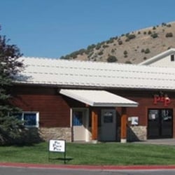Pet Place Plus Grub-N-Stuff - Find a large variety of dog, cat, small animal and wildbird items, along with a friendly and knowledgeable staff.
