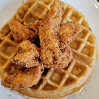 Another Broken Egg Cafe - Chicken and waffles - Cafes Near Me - Lake Mary, Florida