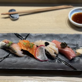 Akami Sushi - Sushi Bars Near Me - Arcadia, California