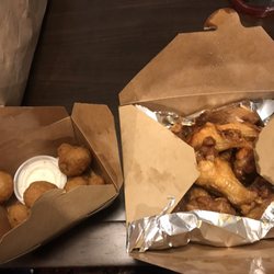 Milano Pizza - Mushrooms and mild wings.