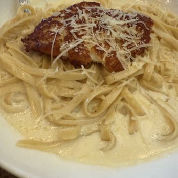 Maggiano's - Chicken Alfredo - Italian Near Me - Houston, Texas Maggiano's - Chicken Alfredo - Italian Near Me - Houston, Texas