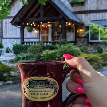 Bear's Lair - Bed & Breakfast Near Me - Gig Harbor, Washington