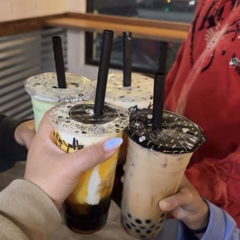 Bee & Tea - Bubble Tea Near Me - San Diego, California