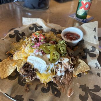 Blackie's on the Square - Brisket nachos - American Near Me - Glen Rose, Texas