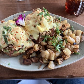 Fairview Farmers - Avocado Toast w/bacon/pulled pork/eggs/hollandaise - Breakfast & Brunch Near Me - Fairview, Texas