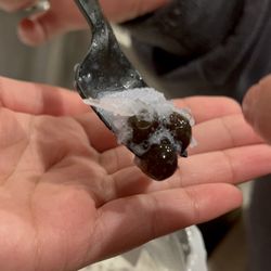 Sharetea - Be careful and check your drinks!!!! Check out the sharp shredded plastics!!!!