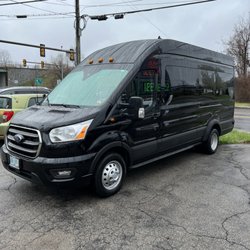 DK Limousine & Shuttle - 14 pax transit