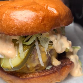 Bourbon's Kitchen & Cocktails - Cheeseburger - Cocktail Bars Near Me - Framingham, Massachusetts