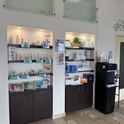 Hand & Stone Massage and Facial Spa