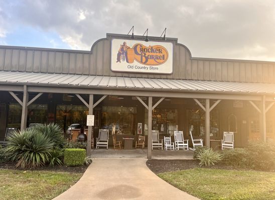 Cracker Barrel Old Country Store by null