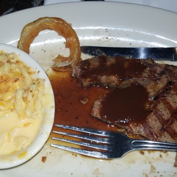 Grand Lux Cafe - Steak and mac and cheese (replacement meal) - American Near Me - Paramus, New Jersey