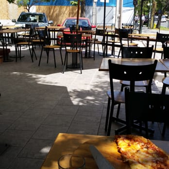 Pikada Pizzas y Empanadas - Outdoor dining. - Pizza Near Me - Santiago, RM Pikada Pizzas y Empanadas - Outdoor dining. - Pizza Near Me - Santiago, RM