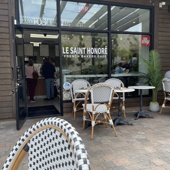 Le Saint Honore - Outside seating - Bakeries Near Me - Dana Point, California Le Saint Honore - Outside seating - Bakeries Near Me - Dana Point, California