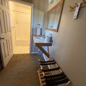 The Rim Rock Inn - Entry way from the door - Hotels Near Me - Torrey, Utah