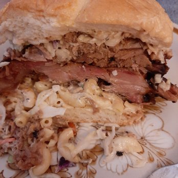 Uncle Flip's Pink Apple BBQ - The Big Mouth - Barbeque Near Me - Tunkhannock, Pennsylvania