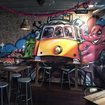 Delirium Tremens - Beer Bar Near Me - Lisbon, 11