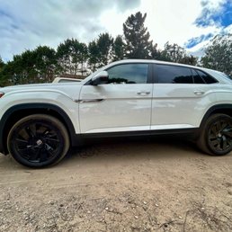 2024 Atlas Cross Sport 2024 Atlas Cross Sport