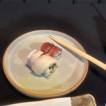 Kingdom Sushi - Pathetic version of Rainbow Roll - Japanese Near Me - Fort Lauderdale, Florida Kingdom Sushi - Pathetic version of Rainbow Roll - Japanese Near Me - Fort Lauderdale, Florida