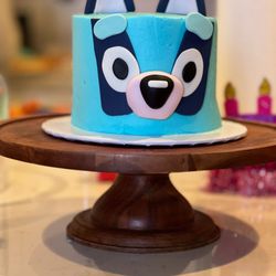 Cynful Sweets Design - This is the cake we received.