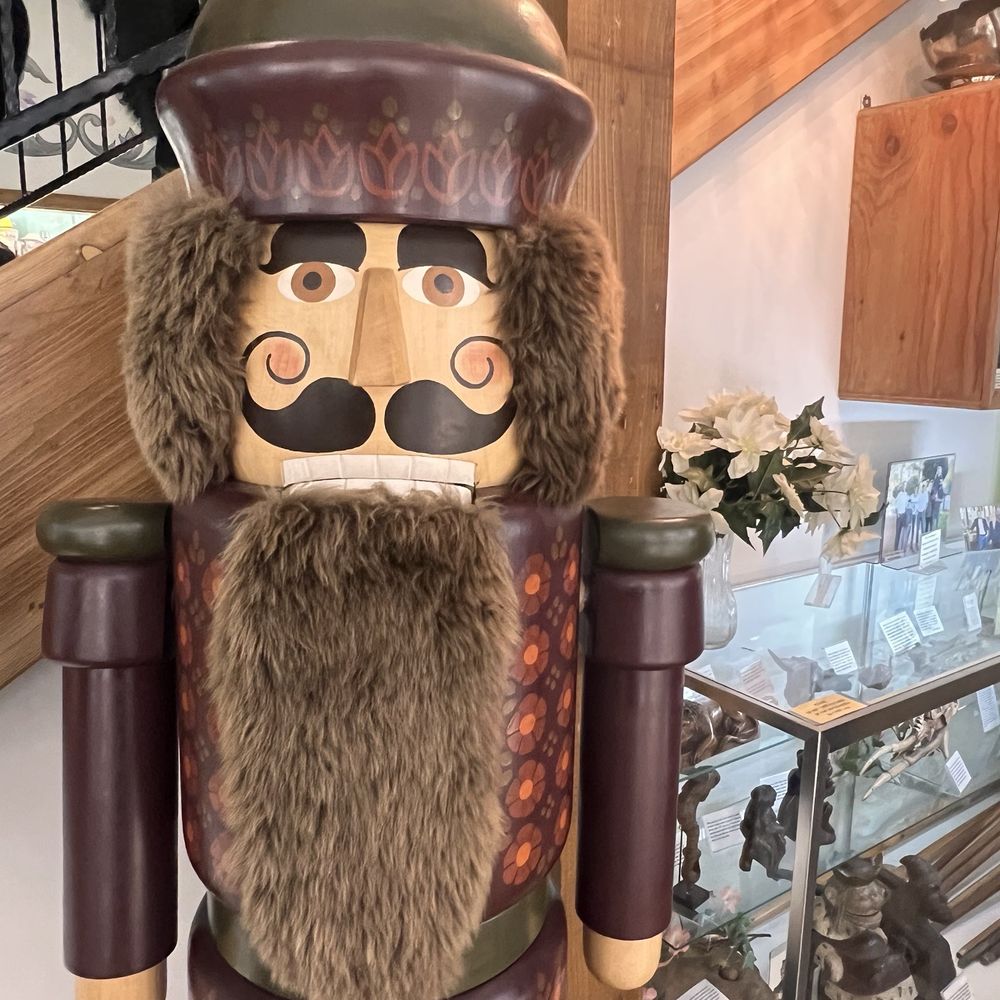 Leavenworth Nutcracker Museum - Museums Near Me - Leavenworth, Washington Leavenworth Nutcracker Museum - Museums Near Me - Leavenworth, Washington