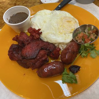 Uncle Mike's Place - Longanisa and Tocino Combo - Breakfast & Brunch Near Me - Chicago, Illinois