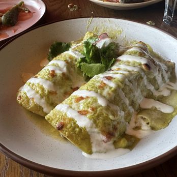 Leoncito - Enchilada - Mexican Near Me - Las Vegas, Nevada Leoncito - Enchilada - Mexican Near Me - Las Vegas, Nevada