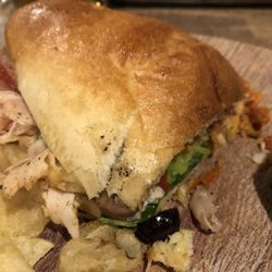 Beau's Market & Deli